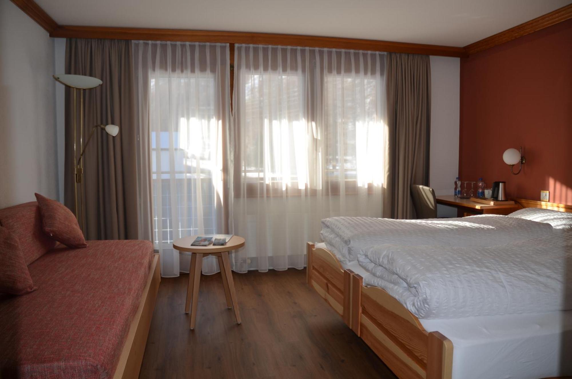 Ski-In/Ski-Out Hotel Sport Saas-Almagell Camera foto